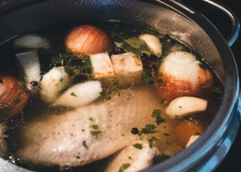 Базовый Куриный бульон (светлый)