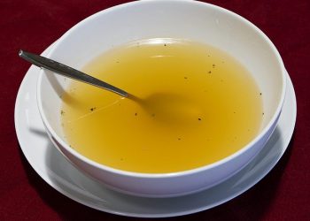 Белый мясной бульон