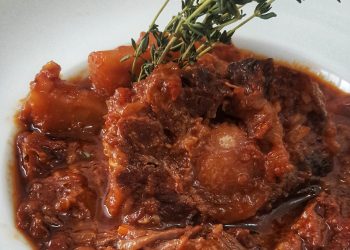 Рагу из бычьего хвоста