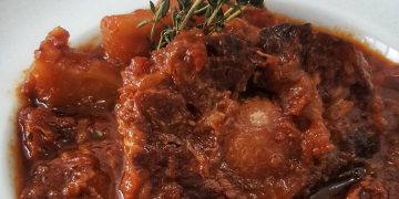 Рагу из бычьего хвоста