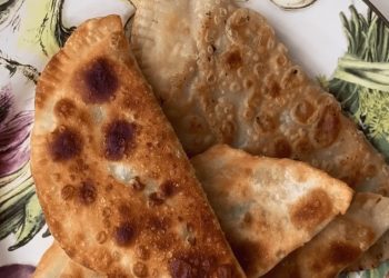 Чебуреки с бараниной