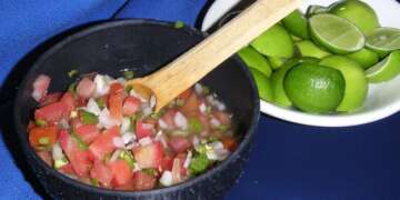Пико-де-гайо (pico de gallo)
